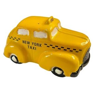 Vintage Ceramic New York City NYC Taxi Bank Yellow Black White City Merchandise